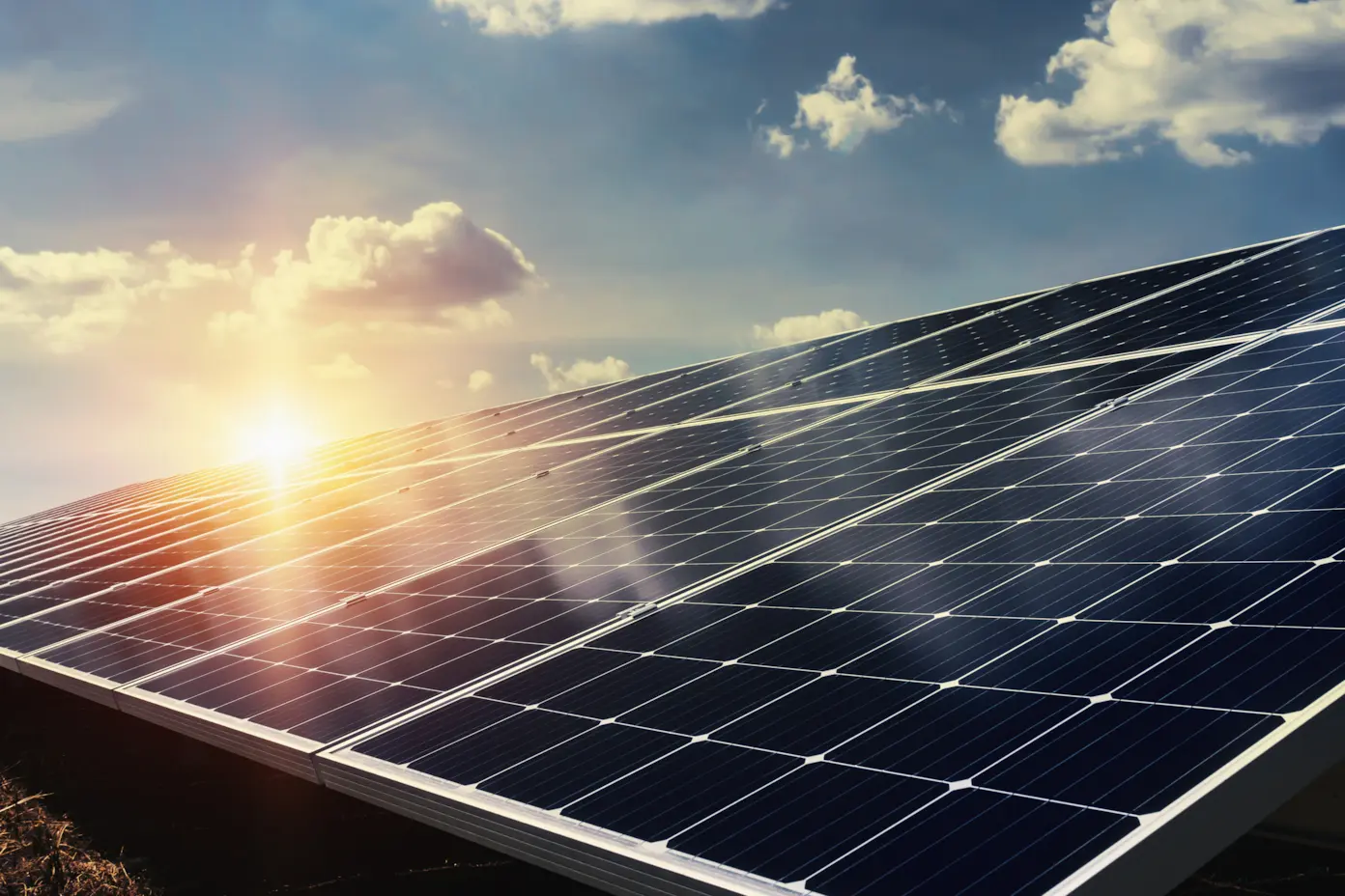 Cover Image for How Do Solar Panels Work? A Plain-English Guide
